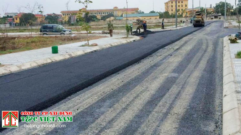 Nhân tố tác động trự tiếp tới chi phí thi công rải thảm bê tông nhựa nóng