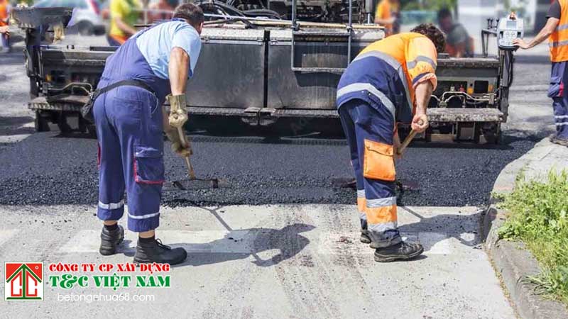 Dịch vụ thi công rải thảm nhựa đường uy tín của T&C Việt Nam