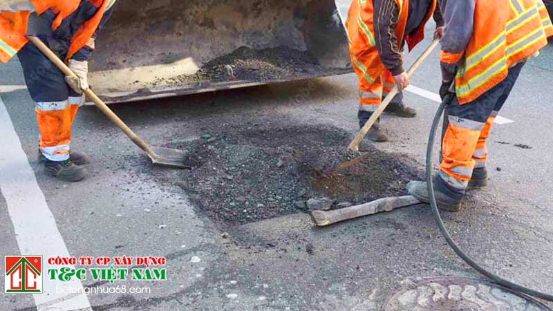 So sánh bê tông nhựa hạt mịn với hạt trung và hạt thô