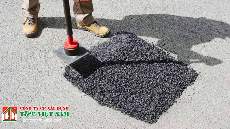 Quy trình vá đường bê tông nhựa bằng Carboncor Asphalt
