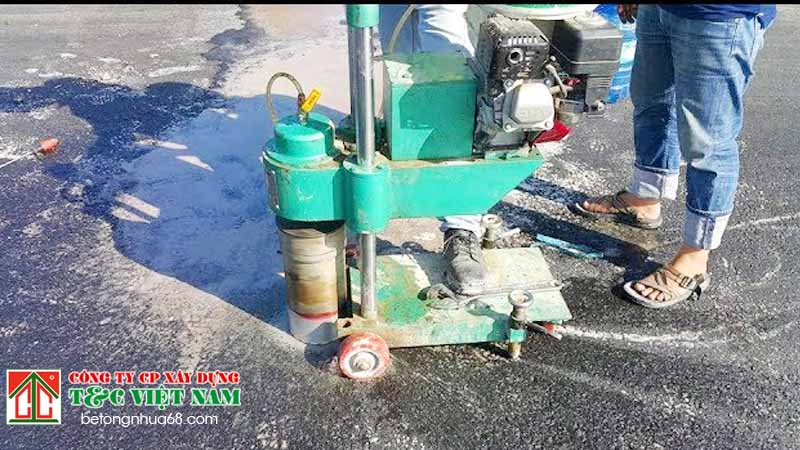 Thiết bị khoan mẫu bê tông nhựa
